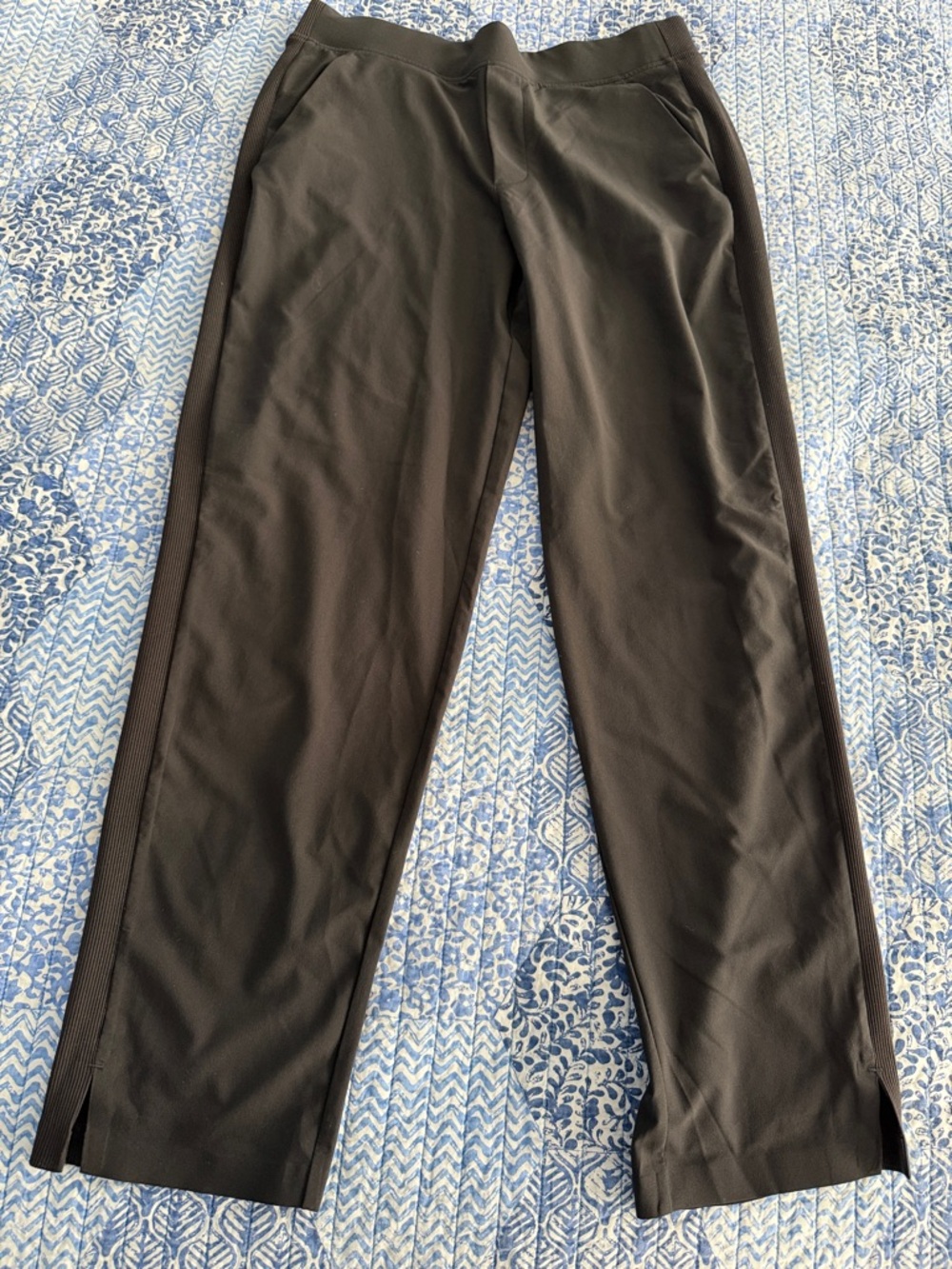 Athleta Black Straight-Leg Performance Joggers sz 4